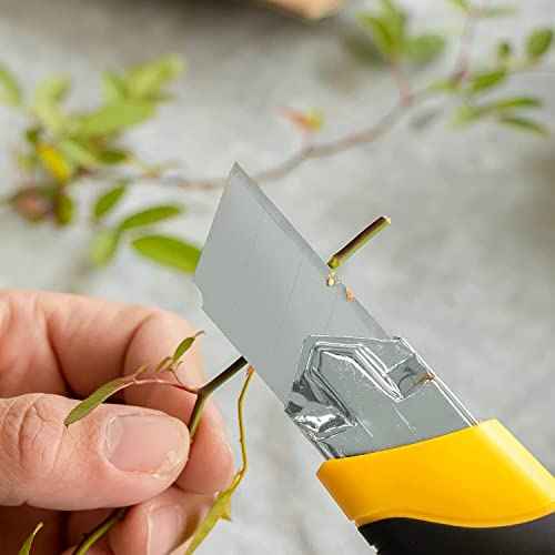 25mm Heavy Duty Utility Knife, Box Cutter SK-5 Retract Blades, Snap Off Cutters with Rubber Grip for Cardboard, Boxes, DIY Crafts