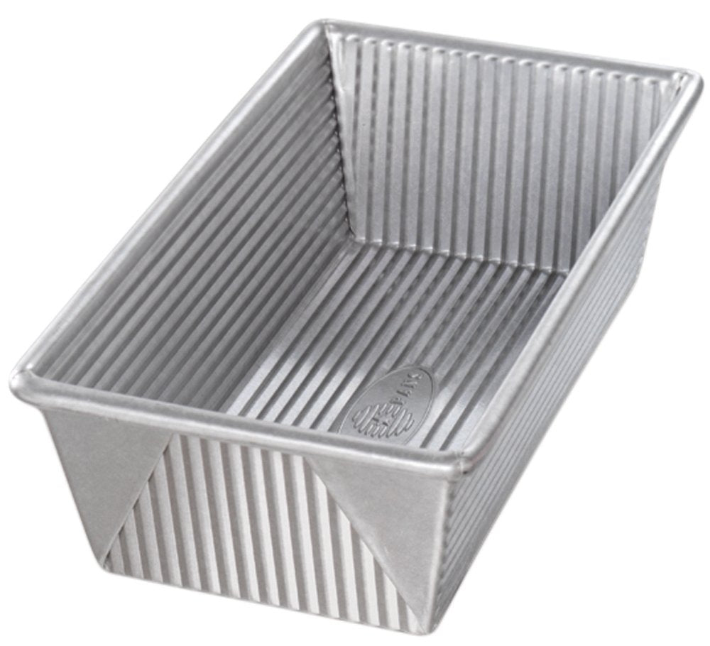 USA Pan Bakeware Aluminized Steel Loaf Pan, 1.5 Pound & Bakeware Round Cake Pan, 9 inch, Nonstick & Quick Release Coating, 9-Inch,Aluminized Steel