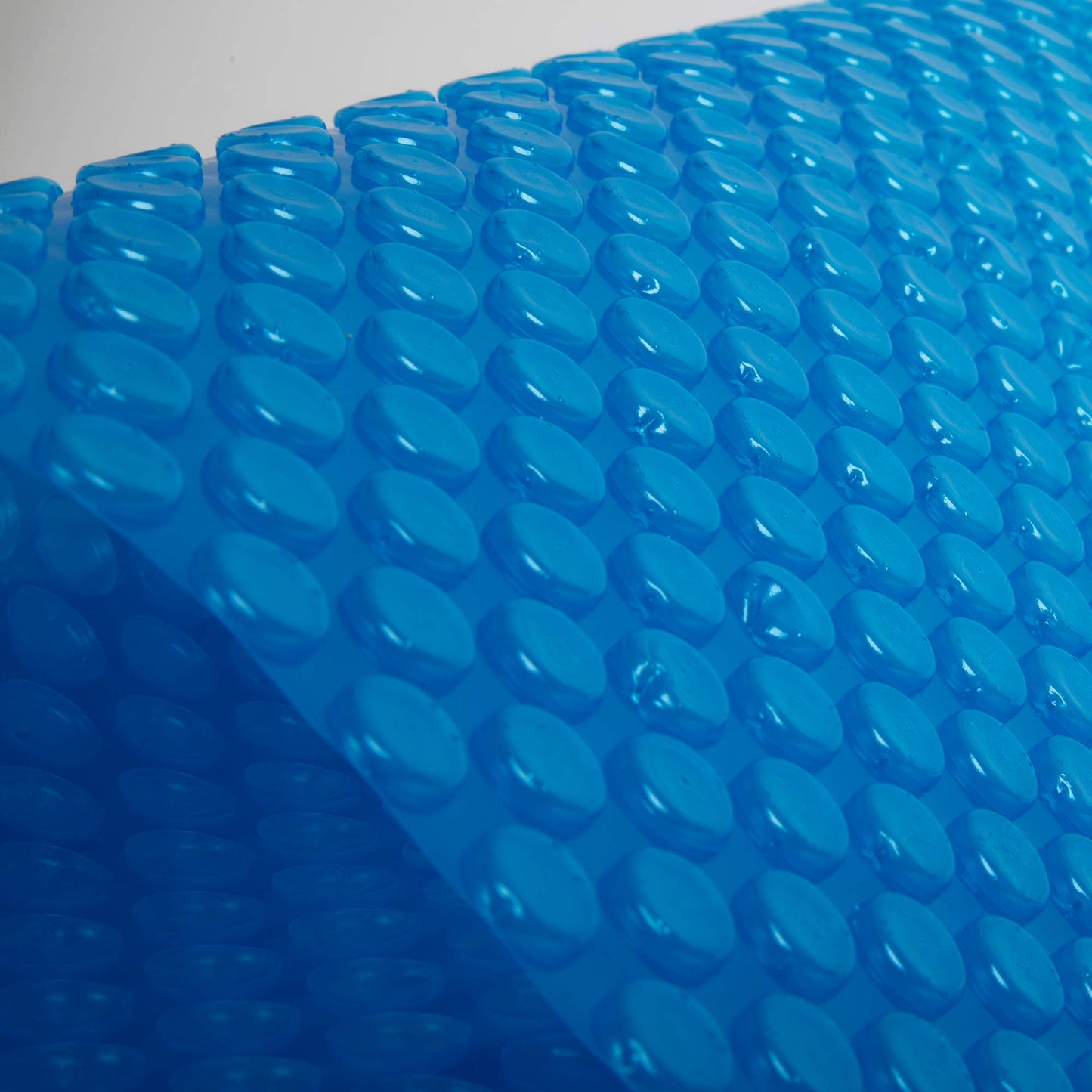 Blue Wave 21-ft Round Solar Pool Cover 8-Mil Blue – Solar Cover for Above Ground Pool, Thermal Bubble Blanket for Heat Retention & Reduced Evaporation