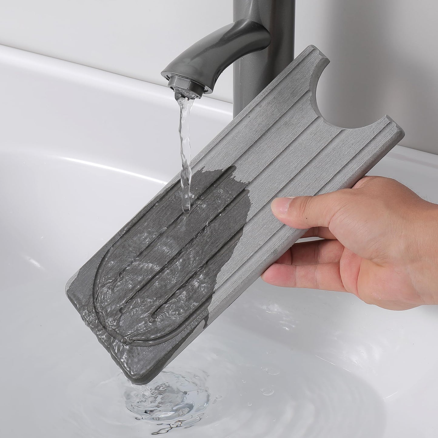 ITTIDYYD Stone Faucet Mat for Kitchen Sink, Diatomite Fast Drying Absorb Moisture Tray, Prevents Water Buildup, Durable Anti-slip Splash Guard Sink Protector (White, 15.7"x4")