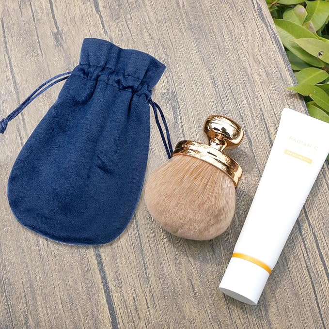 Blend & Blur Extra Large Body Makeup Brush for Self Tanner,Leg Makeup & Bronzer Self Tan Applicator, 3.2inch Wide Round Head Kabuki Brush For Application with Drawstring Bag (Rose Gold-Gold)