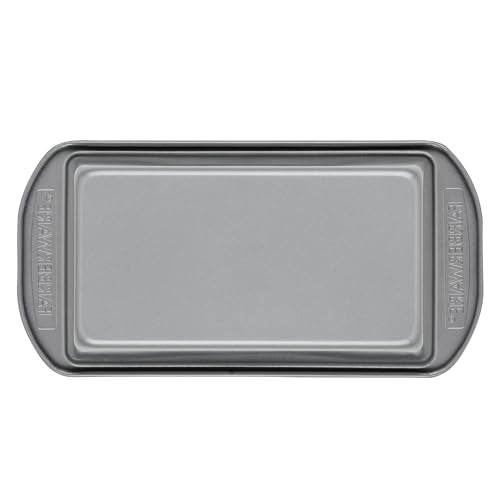 Farberware Nonstick Bakeware 9-Inch x 5-Inch Loaf Pan, Gray