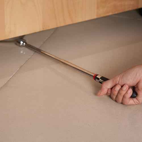 Telescoping Magnetic Pick Up Tool Extendable up to 31"-Pull Force 20 lb - Telescopic Magnet Stick - Useful for Hard-to-Reach,Sink Drains,Mechanic,Automotive