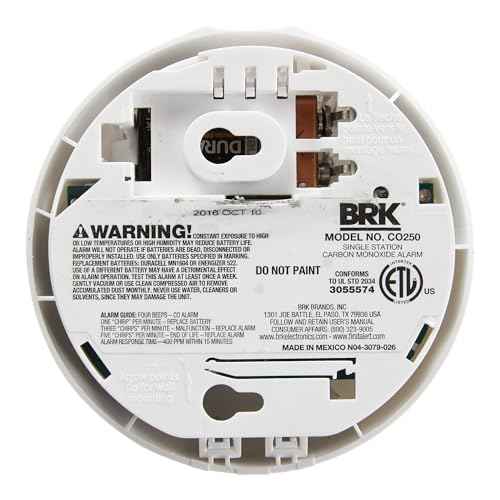 FIRST ALERT Carbon Monoxide Alarm | BRK CO250 Battery Operated Carbon Monoxide Detector With 9-Volt Battery & Two Silence Features