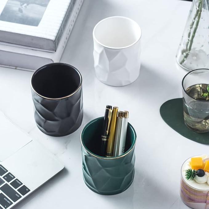 Ceramic Irregular Round Pen Holder For Desk Cute Stand Gold Line Aesthetic Pencil Cup Pot Desk Organizer for Men Women Makeup Brush Holder (Black)