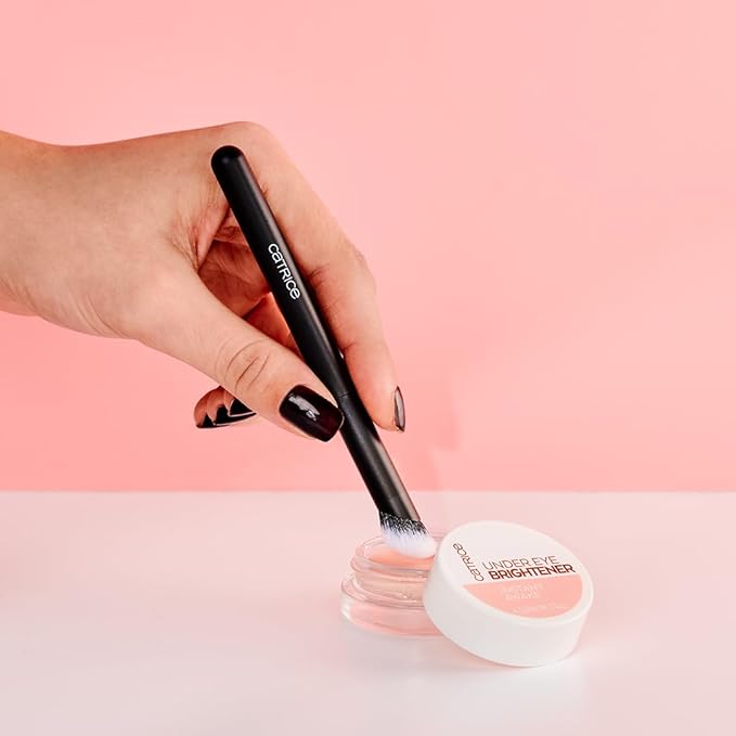 Catrice | Under Eye Concealer Brush | Angled Brush for Precise Blending of Cream, Liquid & Powder Make Up | Ultra-Soft Bristles | Vegan