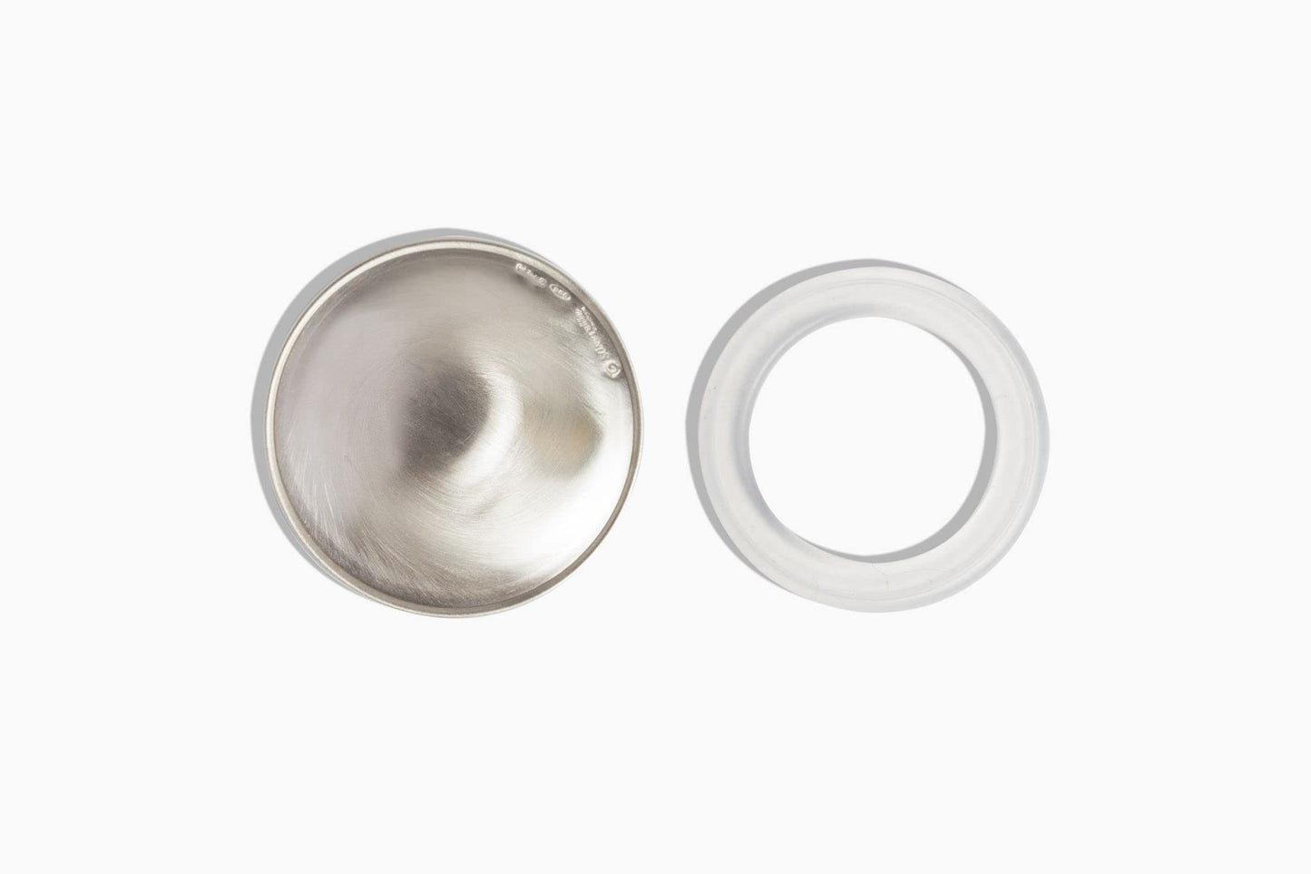 SILVERETTE The Original Silver Nursing Cups, Nipple Covers for Breastfeeding Essentials, Pure 925 Silver Nipple Shields for Breastfeeding Newborn, XL Size with O-Feel Silicone Rings