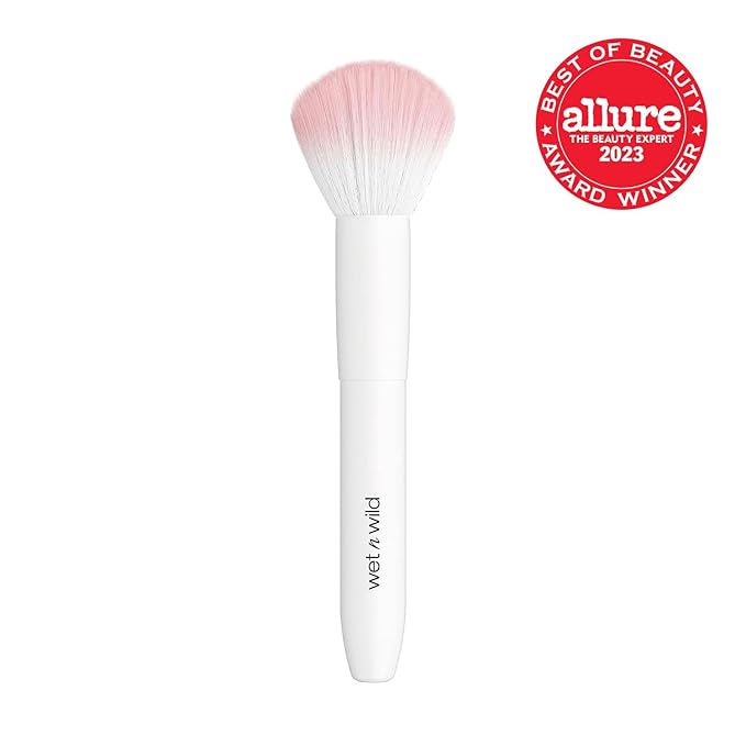 wet n wild Full Coverage Foundation Brush, Packed Bristles for All Formulas, Comfort Grip, Cruelty-Free & Vegan