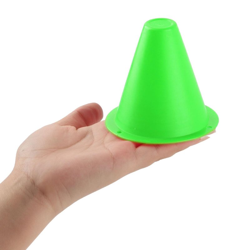 OUKENS Training Marker Cones, 10pcs 3 Inch Mini Sports Cones, Football Training Sports Equipment Roller Skating Barriers, Pe Cones, Plastic Marker Holder Accessory for Fitness Practice, Green