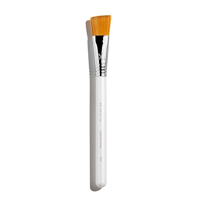 Sigma Beauty S05 Moisturizer Skincare Brush Ã¢ÂÂ Skincare Tool for Applying Skincare Products to Face and Skin, Face Moisturizer Brush for Creams and Lotions (1 Pc)