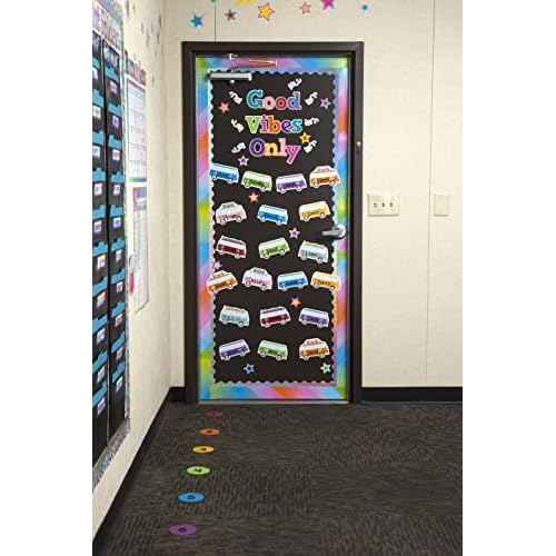 Teacher Created Resources Silver Sparkle Scalloped Border Trim (TCR8765)