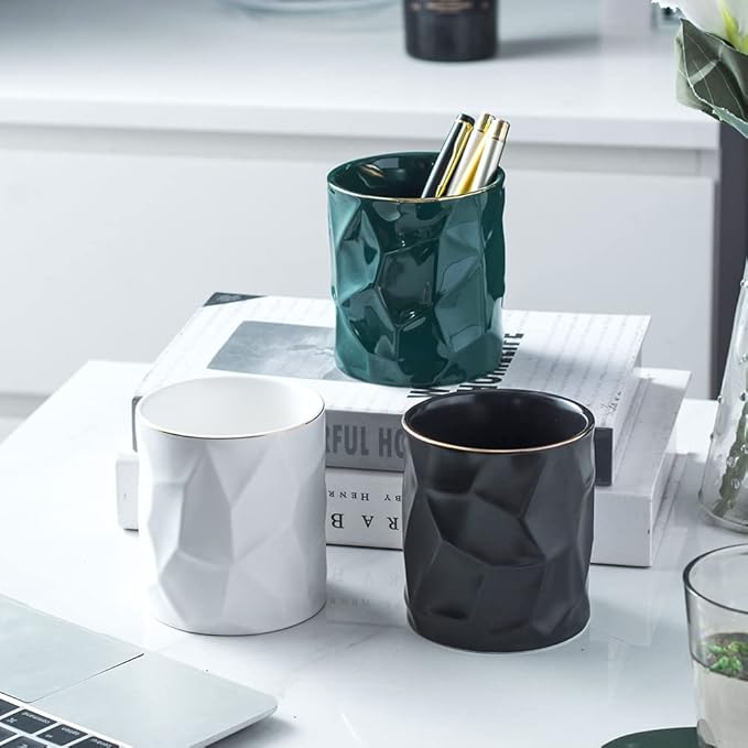 Ceramic Irregular Round Pen Holder For Desk Cute Stand Gold Line Aesthetic Pencil Cup Pot Desk Organizer for Men Women Makeup Brush Holder (Black)