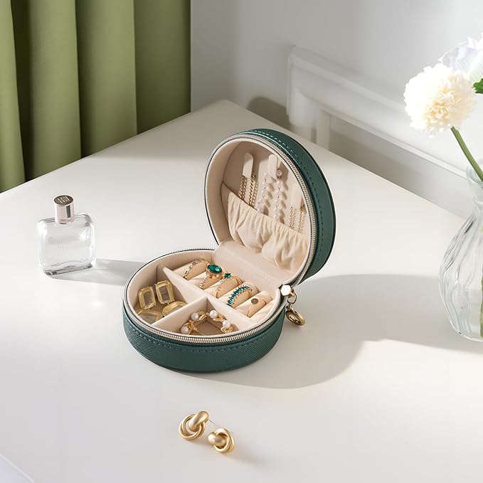 ProCase Travel Size Jewelry Box, Mini Portable Seashell-Shaped Jewelry Case, 2 Layer Organizer in PU Leather for Women -Emerald