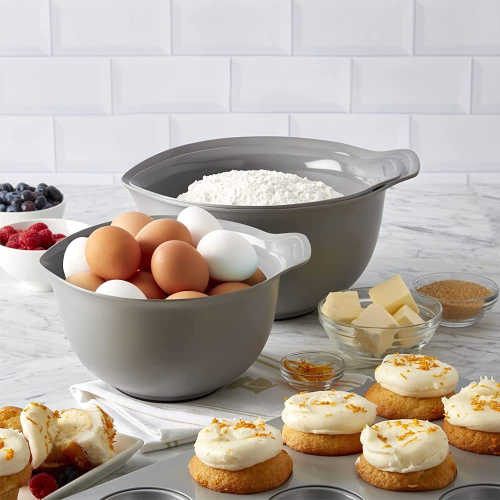 KitchenAid Universal Nesting Plastic Mixing Bowls, Set Of 3, 2.5 quart, 3.5 quart, 4.5 quart, Non Slip Base with Easy Pour Spout to Reduce Mess, Dishwasher Safe, Gray