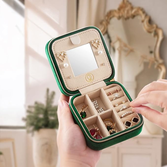 Plush Velvet Travel Jewelry Case, Travel Jewelry Organizer, Jewelry Travel Case,Travel Jewelry Box, Small Jewelry Case for Women, Jewelry Travel Box, Earring Organizer with Mirror - Periwinkle