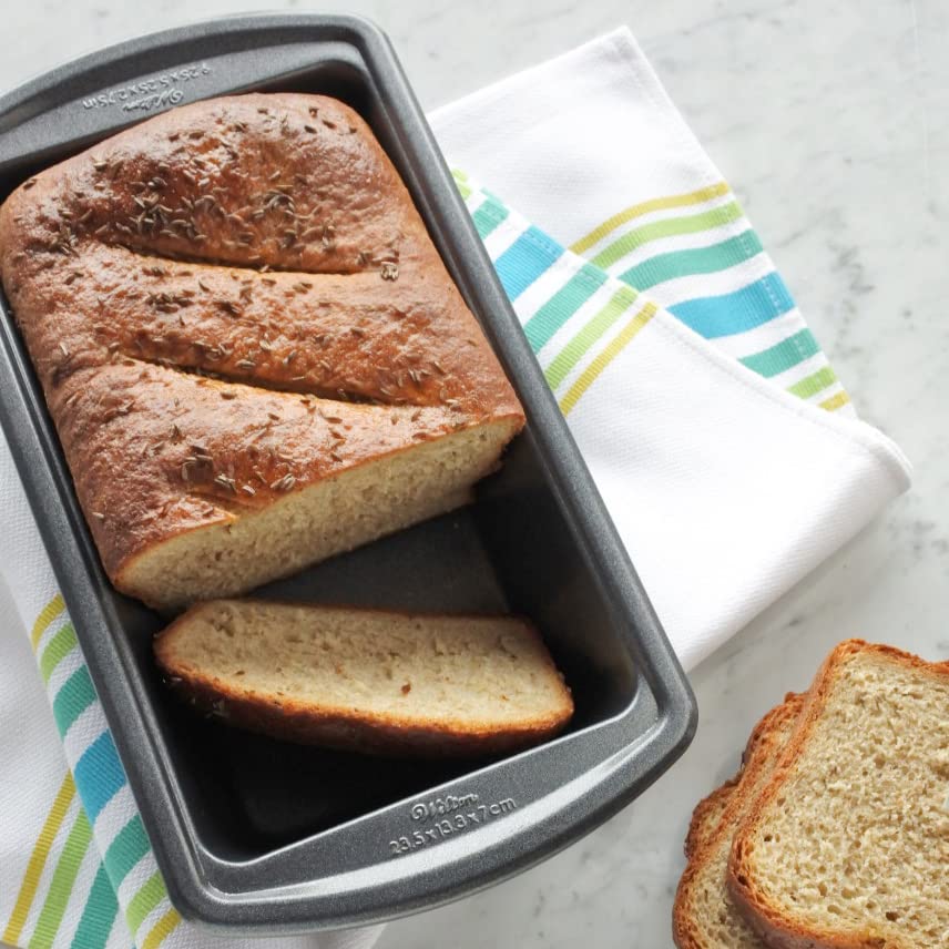 Wilton Advance Select Premium Non-Stick Loaf Pan, 9.25 x 5.25 Inches, Steel, Silver & Advance Select Premium Non-Stick Square Cake Pan, 9 x 9-Inch, Steel, Silver