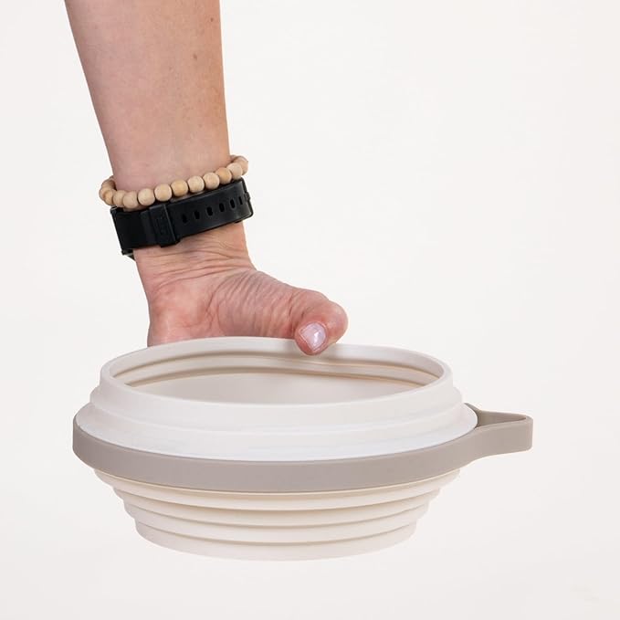 Cleverpup Nomad Large Collapsible Travel Dog Bowl - 4 Cup BPA-Free Silicone for Medium & Large Dogs, Portable, Food & Water, Dishwasher Safe - Sand
