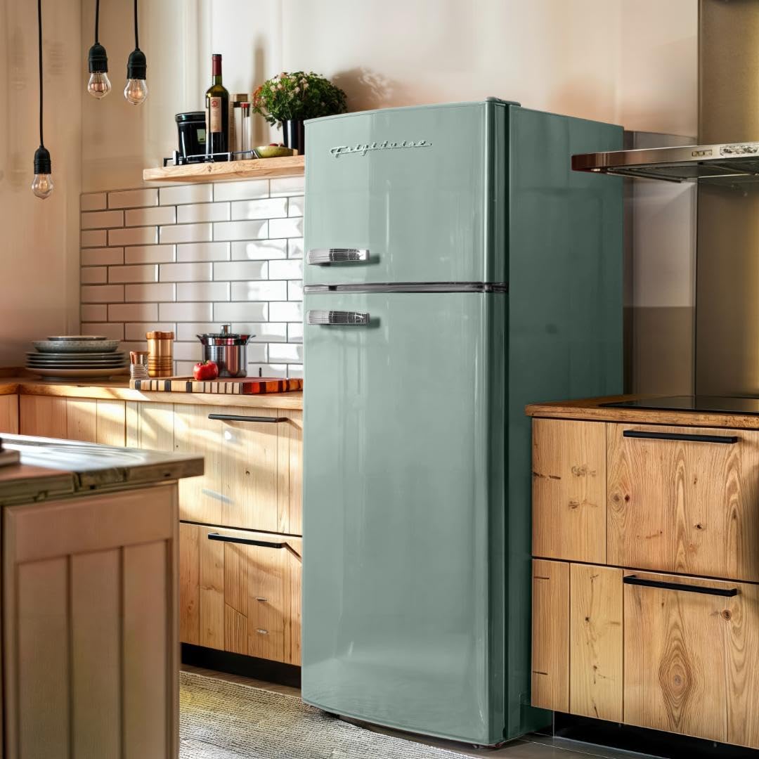 Frigidaire EFR753 Retro Apartment Size Refrigerator with Top Freezer - 2 Door Fridge with 7.5 Cu Ft of Storage Capacity, Adjustable Spill-Proof Shelves, Door & Crisper Bins, Mint