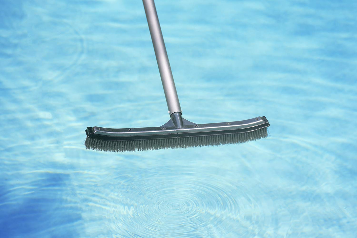Poolmaster 18-Inch Stainless Steel Pool Algae Brush, Heavy-Duty Aluminum Back, for Gunite Concrete Pools and Spas, Wide Head for Fast Wall and Floor Cleaning
