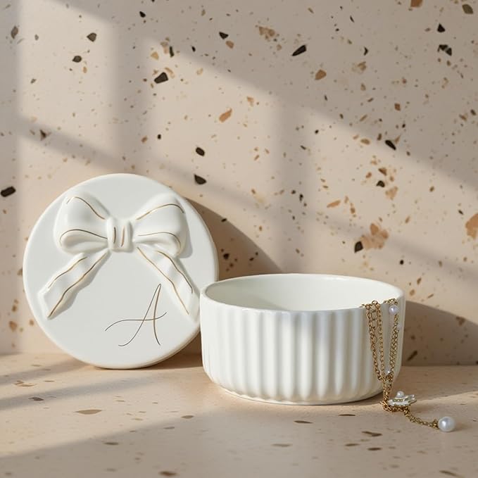 COLLECTIVE HOME Monogram Initial Jewelry Box with Bow - Elegant Ring Holder & Earring Dish | Christmas Gift Idea for Women, Unique Birthday Present for Herr (A)