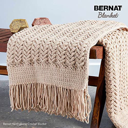 Bernat Blanket White Yarn - 2 Pack of 10.5oz/300g - Polyester - 6 Super Bulky - 220 Yards - Knitting/Crochet