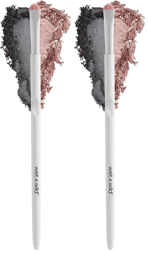 wet n wild Eyeshadow Brush, Ultimate Ultra, Thin Synthetic Polymax, Precision Coverage, Ergonomic Handle for Comfortable Precision Control, Cruelty-Free & Vegan (Pack of 2)