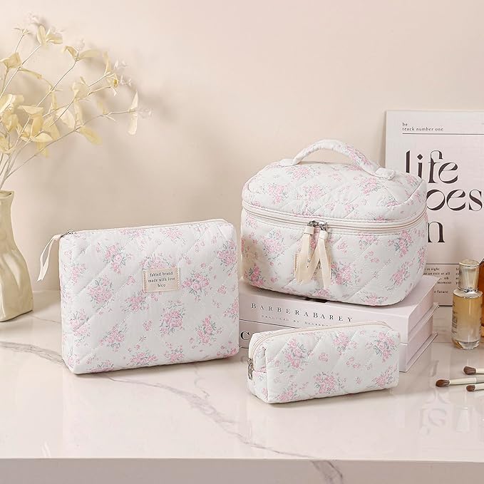 uekeboag Large Travel Quilted Makeup Bag for Women, Floral Cotton Cosmetic Bag, Coquette Aesthetic Floral Toiletry Organizer Bag