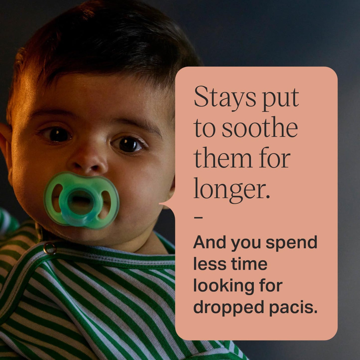 Tommee Tippee Stay Put Pacifier Set, Contains 2 Ultra-Light StayPut Glow in The Dark Pacifiers and 2 Ultra-Light StayPut Pacifiers, 0-6 Months, Colors May Vary, One-Piece Silicone Design, Pack of 4