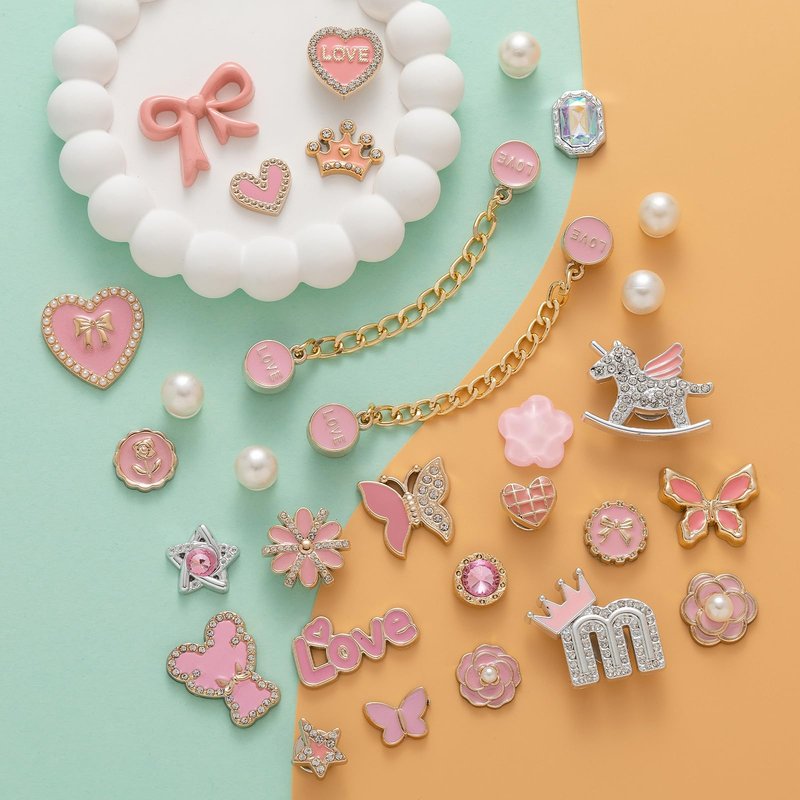 30,50pcs Pink Bling Random Shoe Charms for Girls Women Cute Pearl Butterfly Flower Chains Shoes Accessories Decorations for Clog Sandals Birthdays Party Favors Decorations Gifts