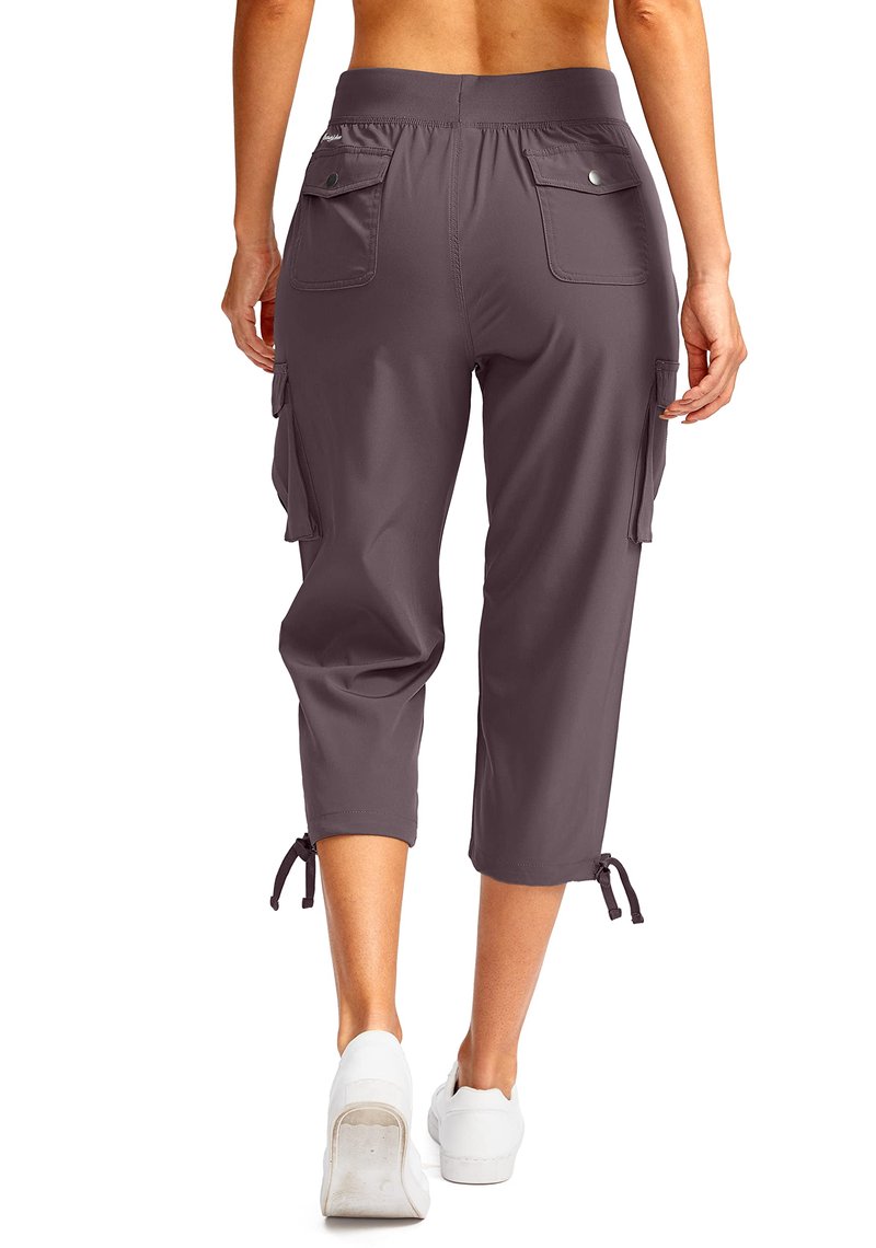 Soothfeel Women's Cargo Capris Pants with 6 Pockets Lightweight Quick Dry Travel Hiking Summer Pants for Women Casual (Dusty Purple, XXL)