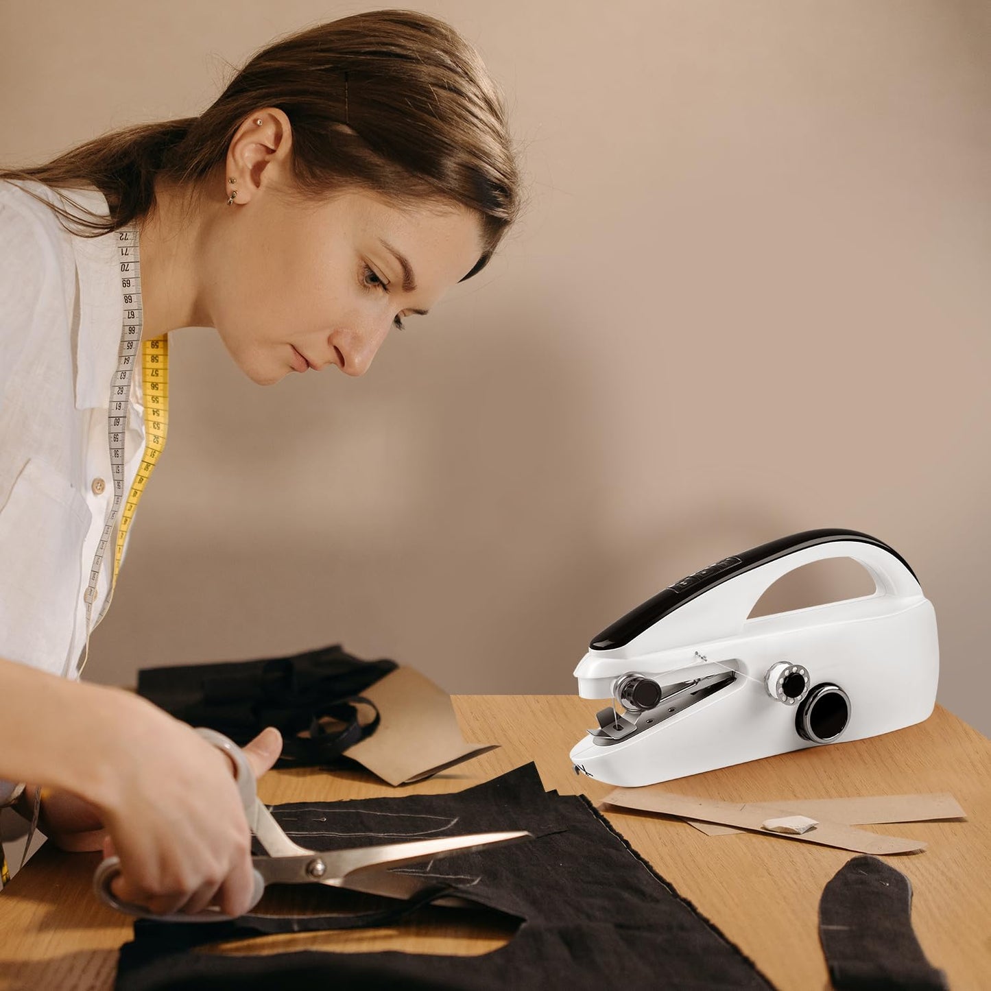 Handheld Sewing Machine, Dual Speed Hand Held Sewing Machine, Sewing Mini Portable Machine for Beginners, Adults, DIY, Home, Travel - White