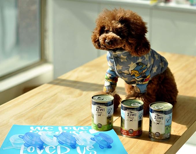 COMTIM Pet Food Can Lids, Silicone Stretch Can Lids Covers for Dog Cat Food, Reusable Expandable Universal Size Fit Most Cans and Jars, 6 Pack