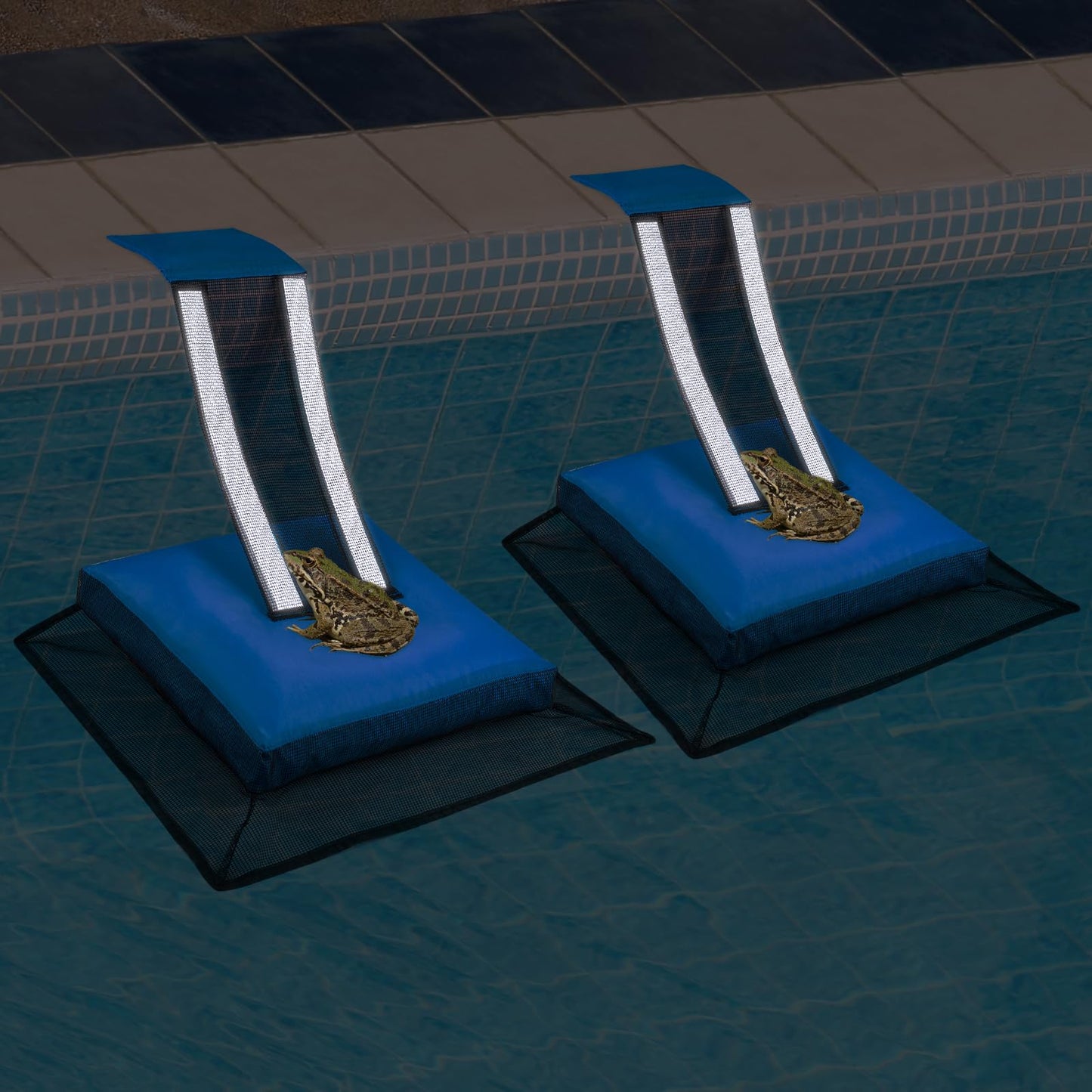 HKZ Pool Critter Animal Escape Ramp - 2Pack Critter Frog Saver Log for Swimming Pool with Reflective Strips, Wildlife Frog Pool Saver Floating Escape Device for Small Critters Squirrel Lizards (Blue)