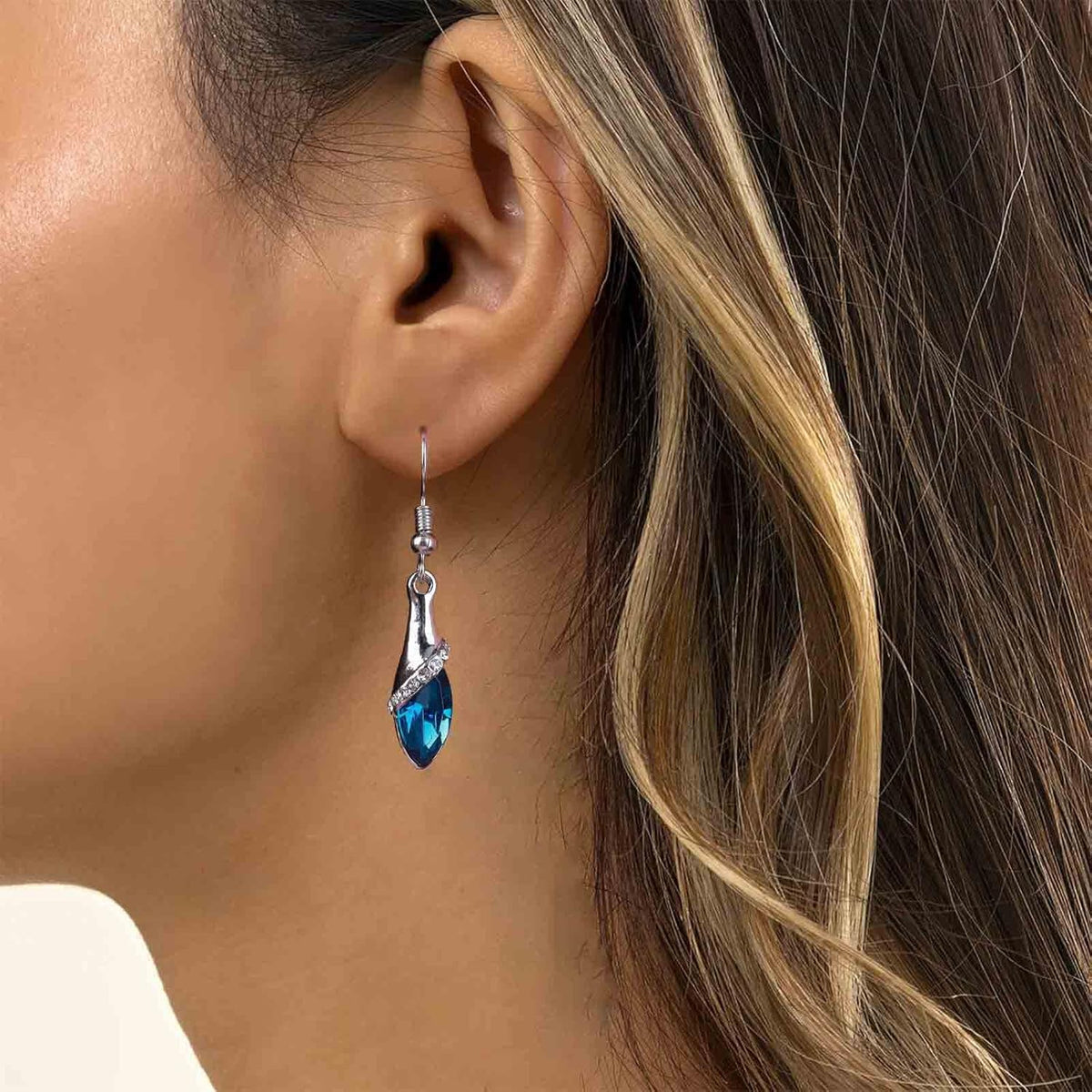 Bohemia Sapphire Drop Earrings Blue Crystal Dangle Hook Earrings Long Cz Blue Rhinestone Earrings Bridal Sapphire Earrings Jewelry for Women Gifts