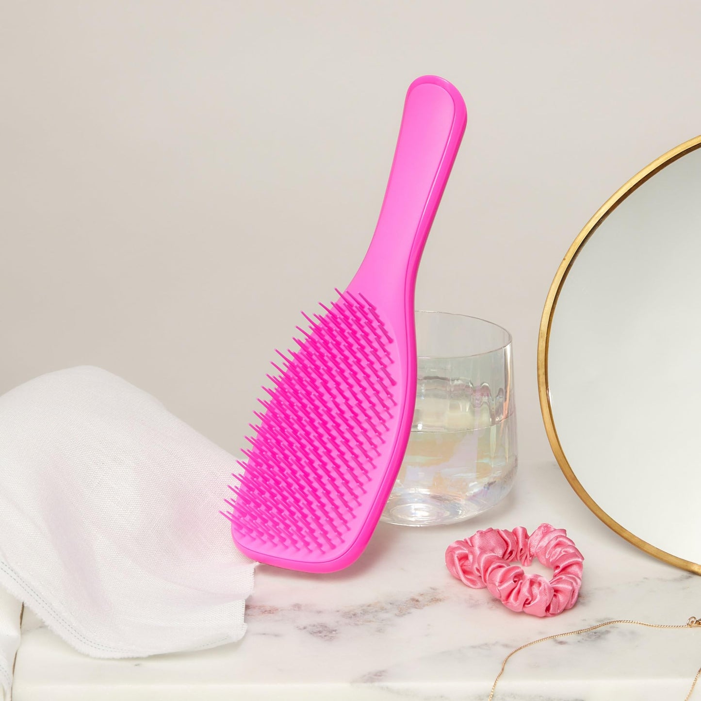 Tangle Teezer Ultimate Detangler Brush for Wet & Dry Hair, Eliminates Knots & Reduces Breakage for Straight to Wavy Hair Types, Runway Pink