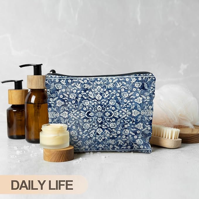 Vintage Blue Chinoiserie Floral Makeup Bag, Blue and White Flower Cosmetic Bags for Women, Retro Grandmillennial Indigo Floral Zipper Makeup Pouch