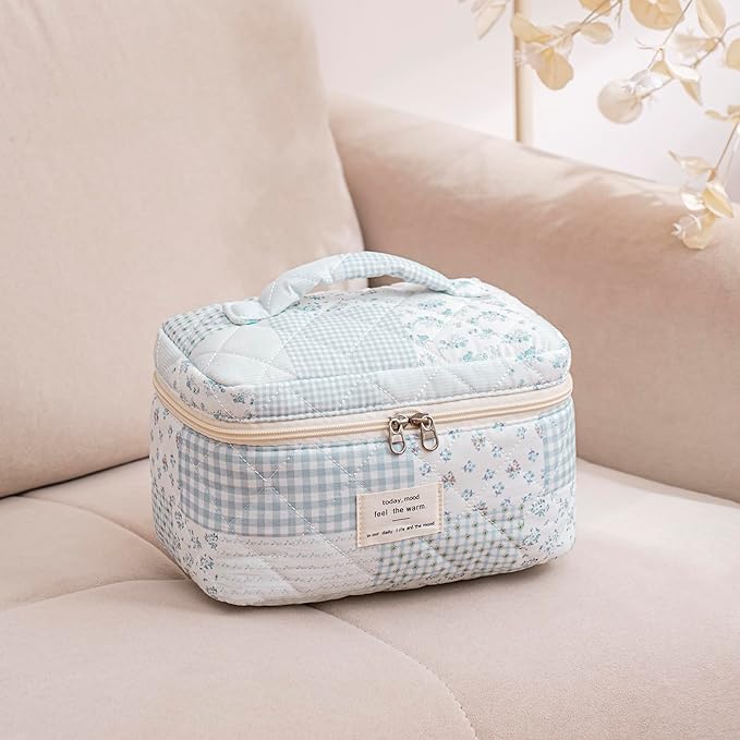 uekeboag Large Travel Quilted Makeup Bag for Women, Floral Cotton Cosmetic Bag, Coquette Aesthetic Floral Toiletry Organizer Bag
