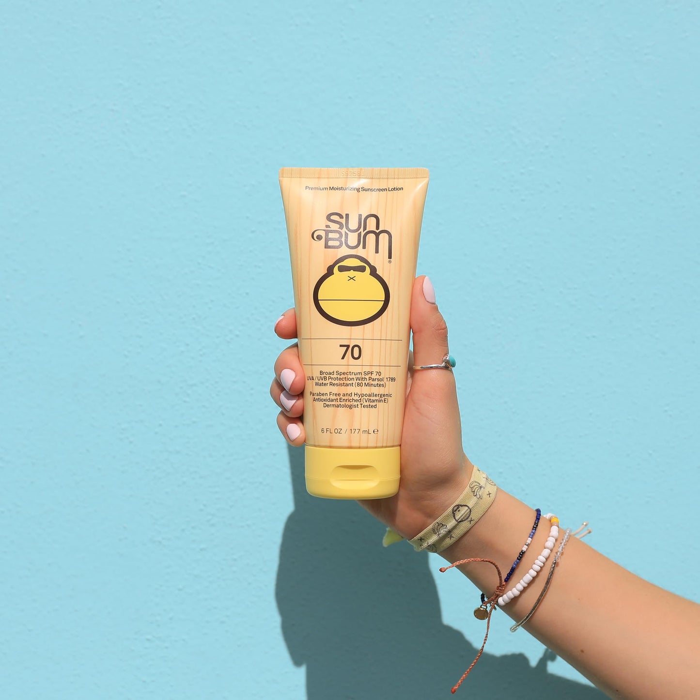 Sun Bum Original Moisturizing Sunscreen SPF 70 Lotion - Broad Spectrum UVA/UVB - Water Resistant & Non-Greasy Protection, Paraben Free, Gluten Free - SPF 70 - 6 oz. Bottle - 1 Count