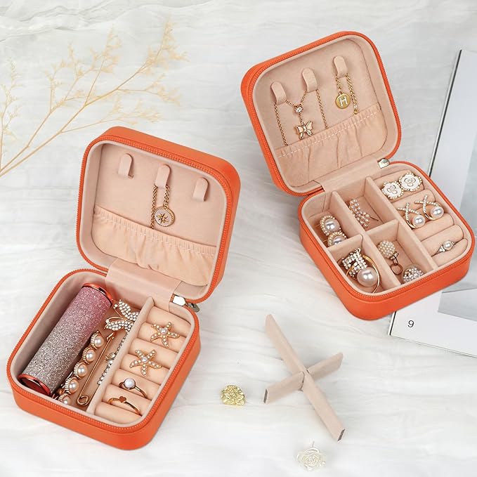 Travel Jewelry Case Small Jewelry Box Jewelry Organizer Storage Case Portable PU Leather Mini Jewelry Travel Case for Girls Womens Earring, Necklace, Rings,Bracelets