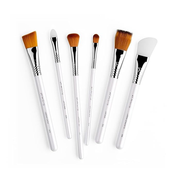 Sigma Beauty S15 Gel Mask Skincare Brush Ã¢ÂÂSkincare Tool for Applying Skincare Products to Face and Skin, Silicone Face Mask Brush Applicator for Gel Mask Products (1 Pc)