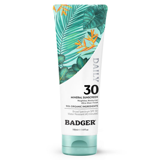 Badger Mineral Daily Sunscreen with Zinc Oxide, SPF 30, Lightweight & Easy to Apply w/No White Cast, Moisturizing Organic Sunscreen, Reef Safe, Vegan, Unscented, 4 fl oz