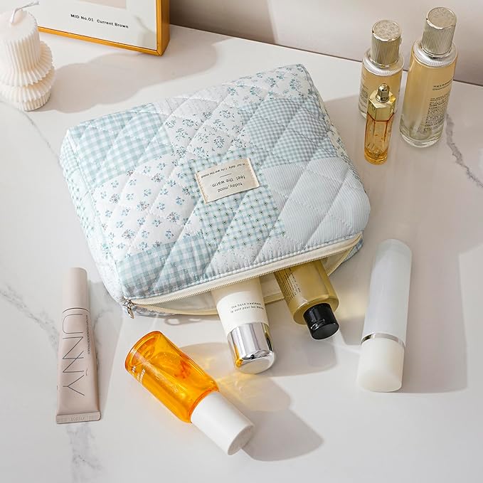uekeboag Large Travel Quilted Makeup Bag for Women, Floral Cotton Cosmetic Bag, Coquette Aesthetic Floral Toiletry Organizer Bag