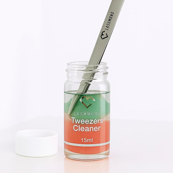 Eyelash Extension Tweezers Cleaner - 15 ml Liquid Remover and Sponge Ball Eyelash Curler Cleaner for Effortless Application of Lash Extension Tools, Simplify Your Lash Routine with Our Easy-to-Use