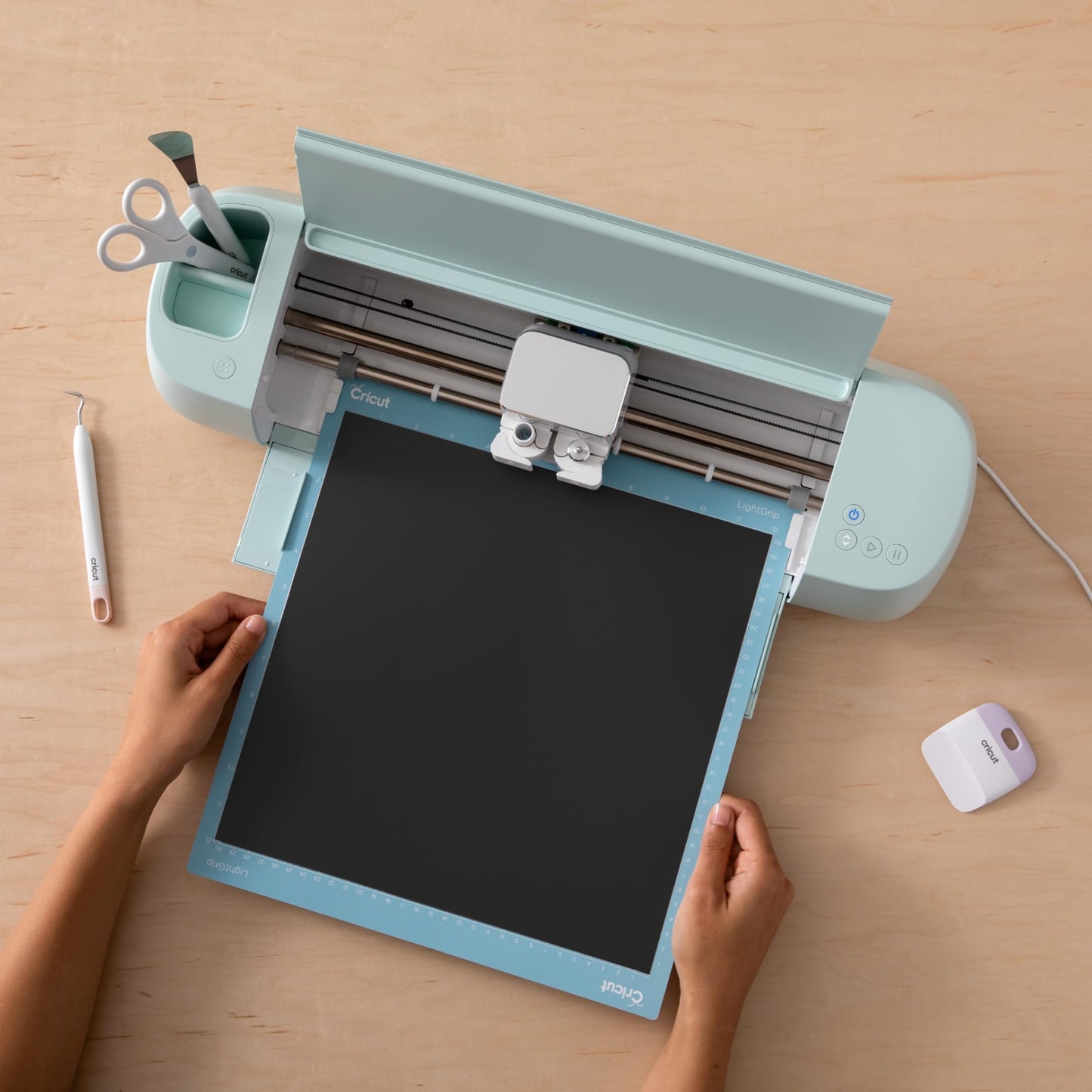 Cricut Value Permanent Vinyl, Black (12in X 35ft)
