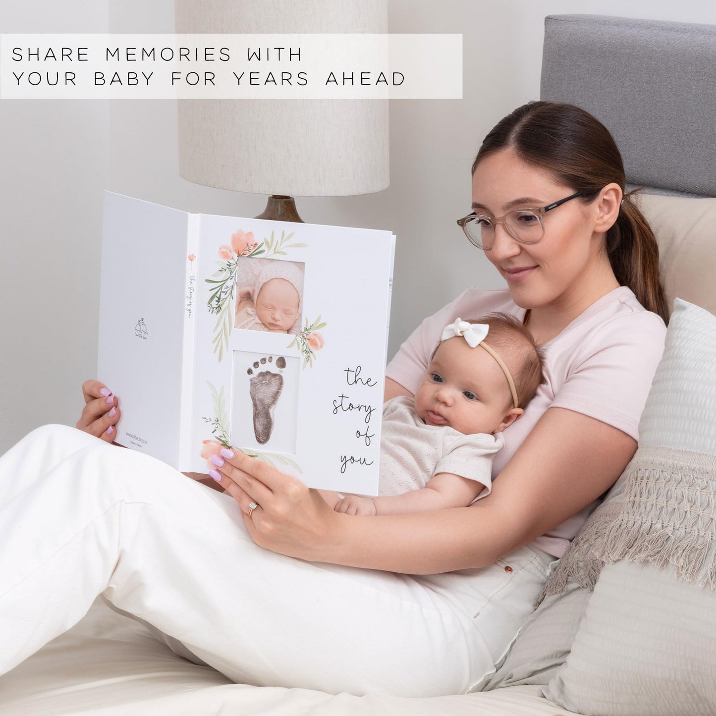 Baby Book Keepsake - Simple Baby Milestone Book for Boy or Girl - Baby Journal & Pregnancy Memory Book - Monthly Milestone Record Baby Books for Baby Shower - Modern Gender Neutral Style Gift for Moms
