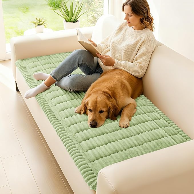 hyha Couch Covers for Dogs Washable, Non Slip Plush Dog Sofa Protectors, Fuzzy Pet Couch Covers for 3 Cushion Sofa Pet Friendly (Green, 27.6" x 59")
