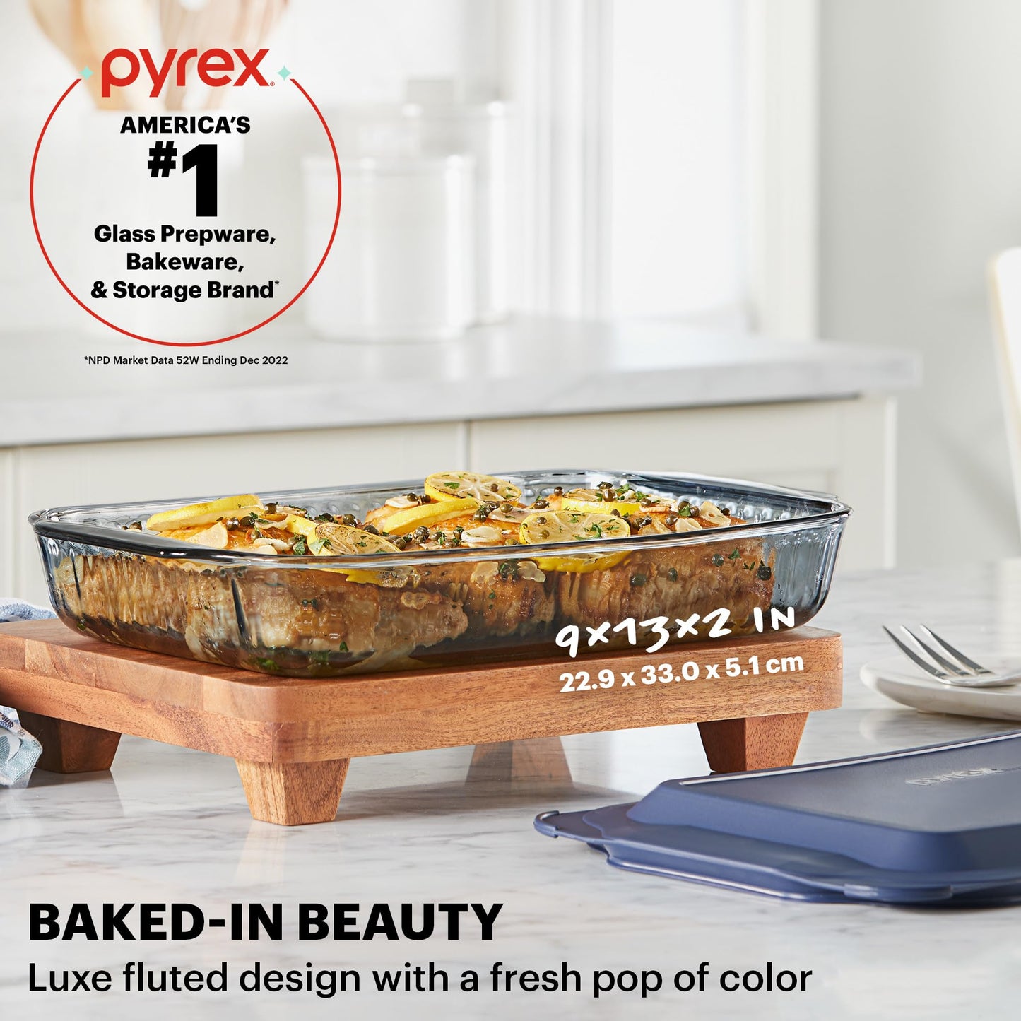 Pyrex Colors Tinted (9x13) Glass Baking Dish with BPA-Free Lid, Oblong Bakeware Glass Pan For Casserole & Lasagna, Dishwasher, Freezer, Microwave and Pre-Heated Oven Safe, Smoke