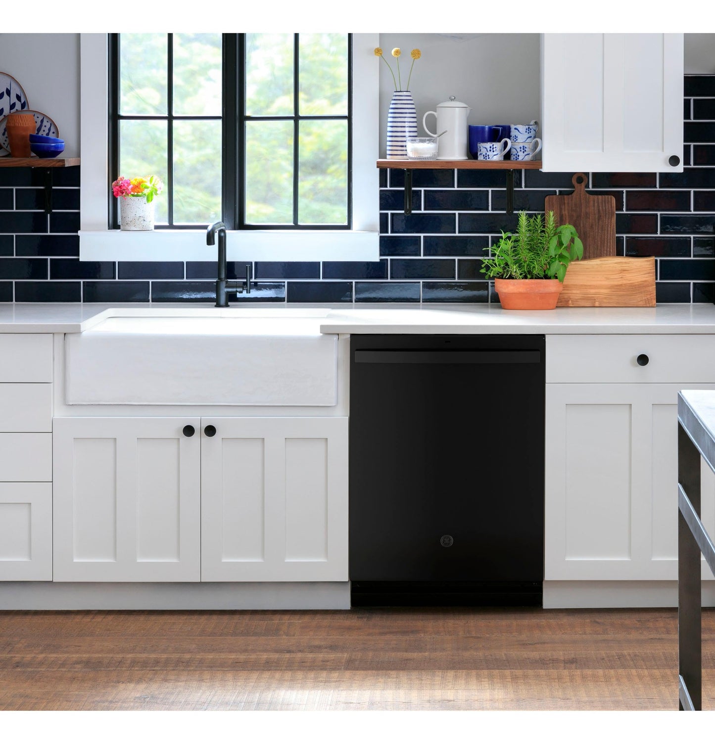 GE 24 in. Built-in Tall Tub Top Control Black Dishwasher w/Sanitize, Dry Boost, 52 dBA GDT550PGRBB