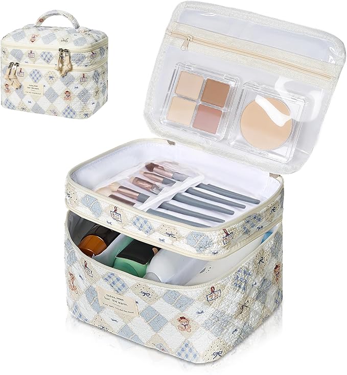 Makeup Bag, Portable Travel Make up Bag, Large Capacity Quilted Cosmetic Organizer Bag, Cute Floral Toiletry Bag for Women Girls (Bear Pattern)