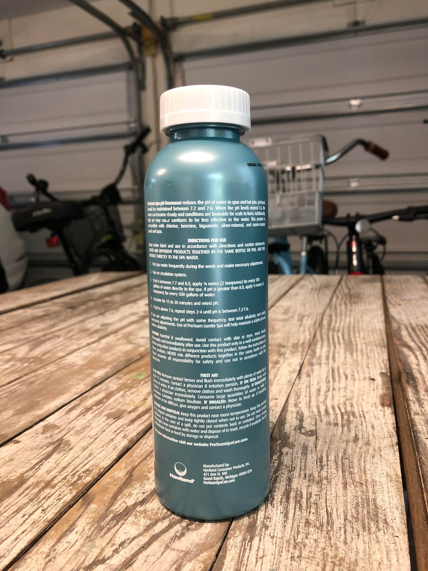 ProTeam Spa pH Decreaser for Hot Tub - pH Down Hot Tub pH Decreaser Bundle with SplashWiz Spa & Hot Tub Chemicals Care Guide e-Book Made in USA (1.5 lb)